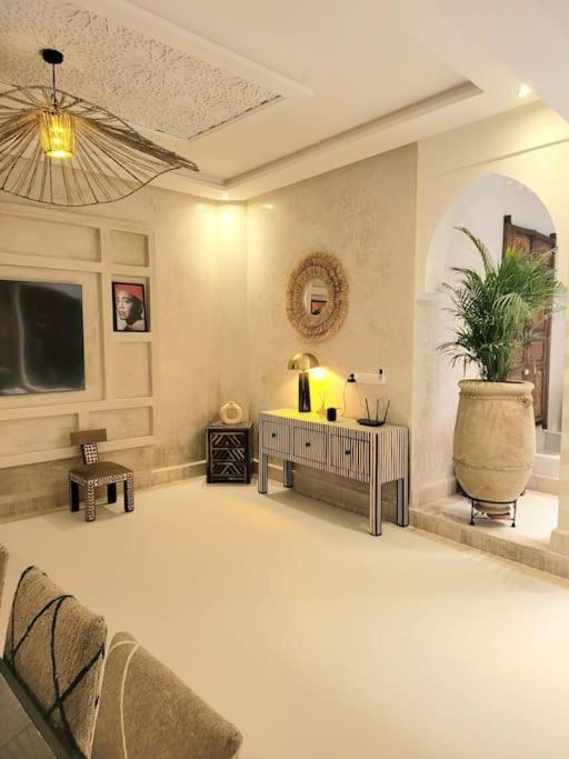 Riad Isahiac Avec Piscine En Exclusivite Марракеш Екстер'єр фото