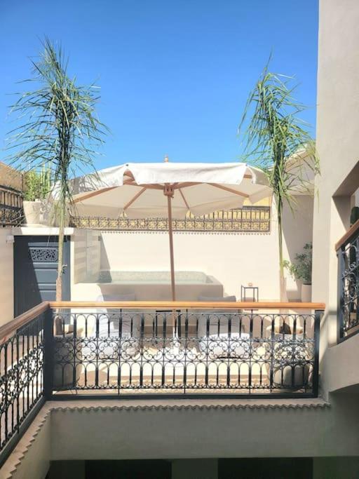Riad Isahiac Avec Piscine En Exclusivite Марракеш Екстер'єр фото